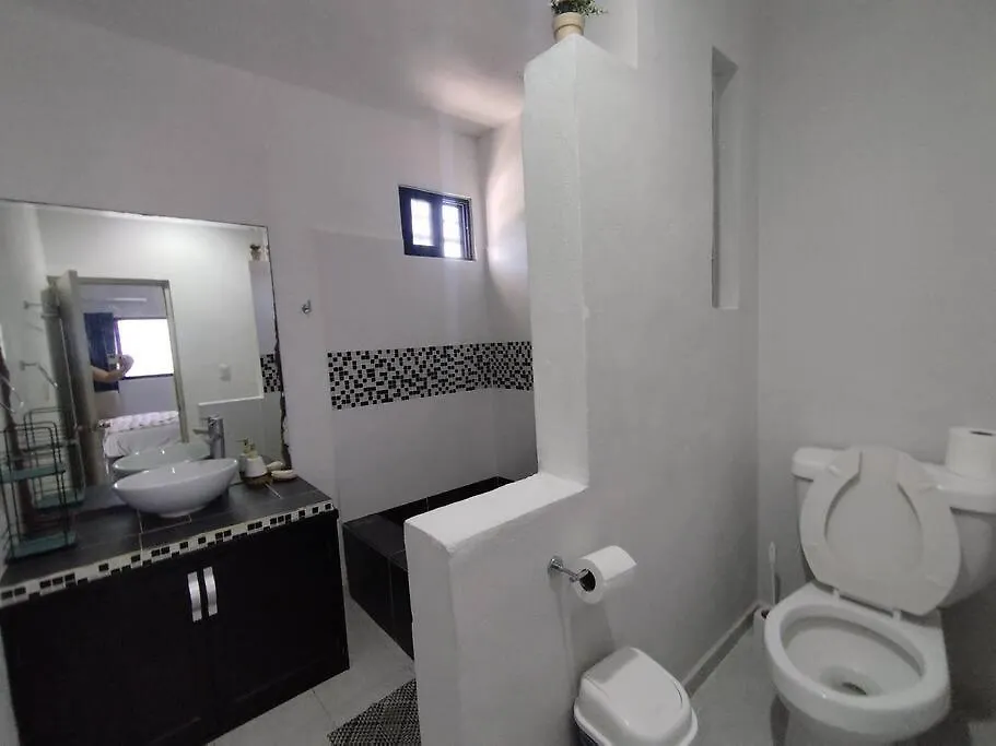 Samba Rooms Cancun Homestay